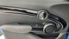 MINI Hatchback 1.5 Cooper Classic 5dr Petrol Hatchback